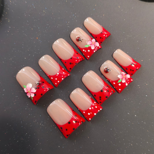 PRESS ON NAILS #009